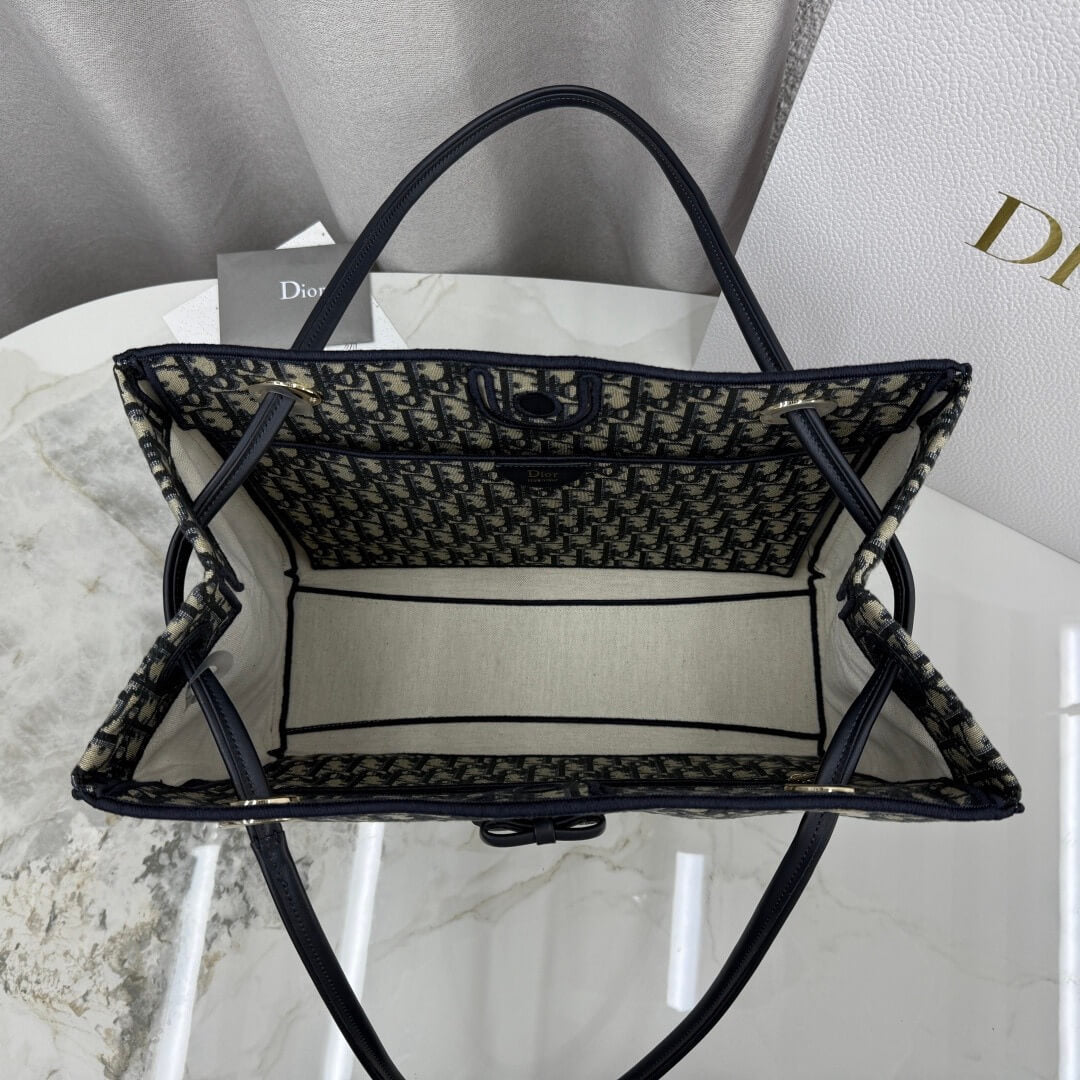 Dior medium shopping bag(HIGH-END GRADE)