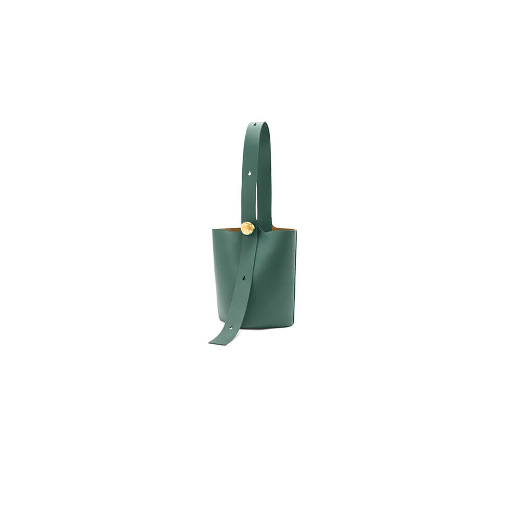 LOEWE Medium Pebble bucket in smooth calfskin(high-end grade)