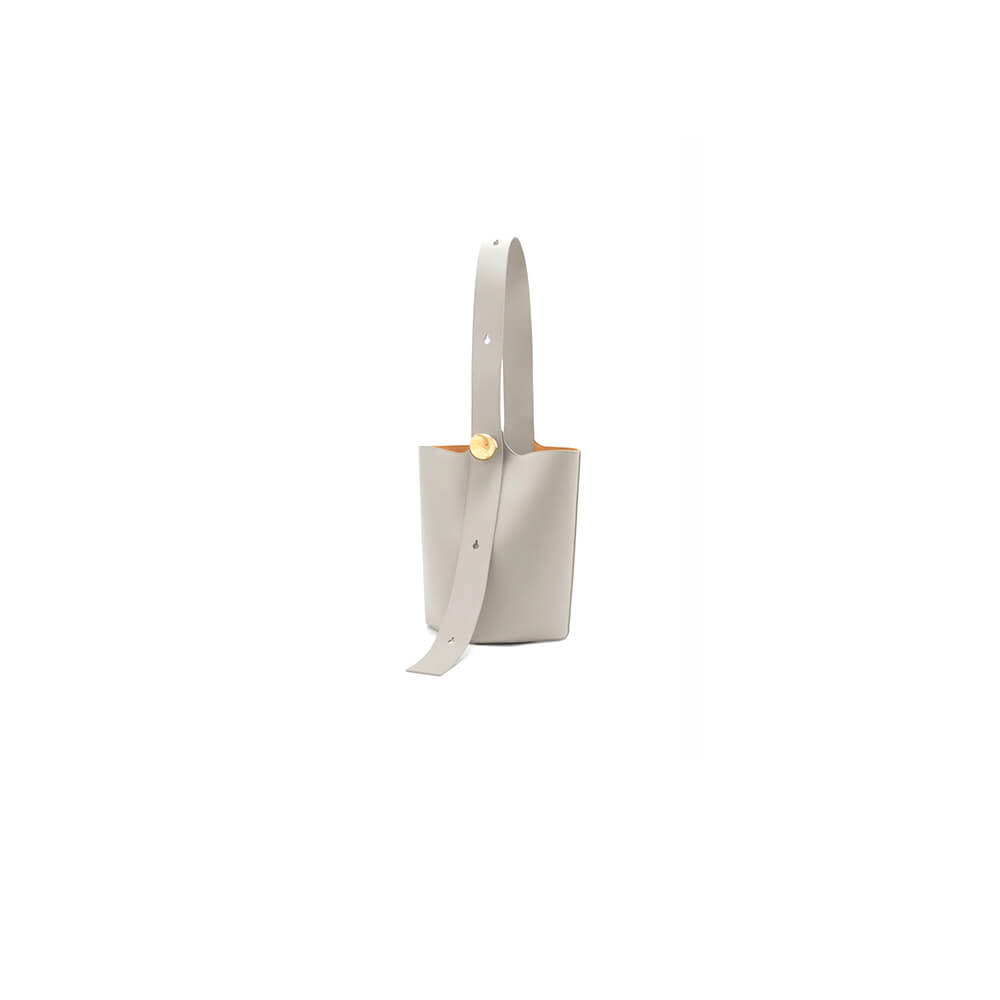 LOEWE Medium Pebble bucket in smooth calfskin(high-end grade)