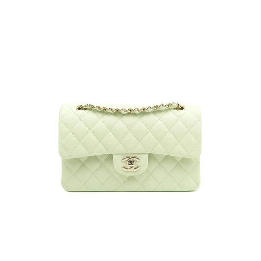 CHANEL Classic Flap Medium Silver hardware