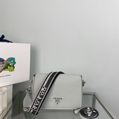Prada Leather shoulder bag(high-end grade)