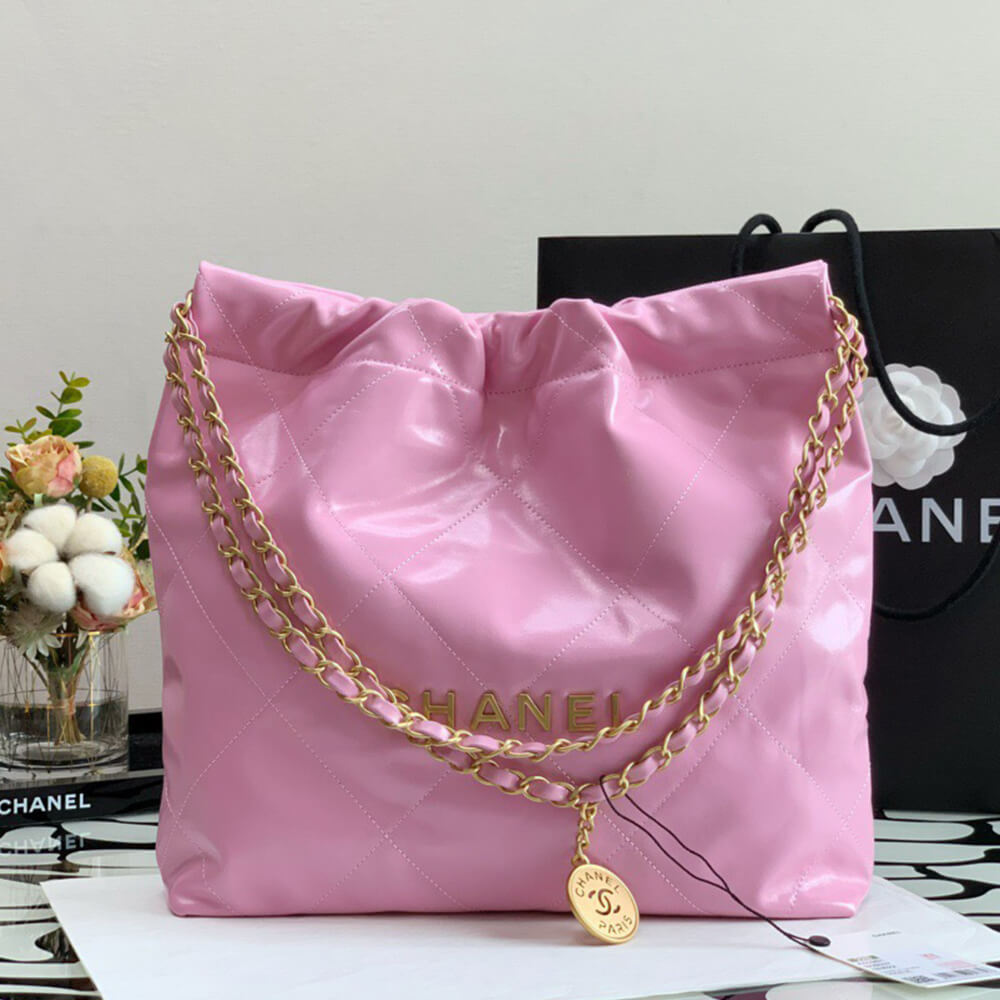 CHANEL 22 SMALL HANDBAG