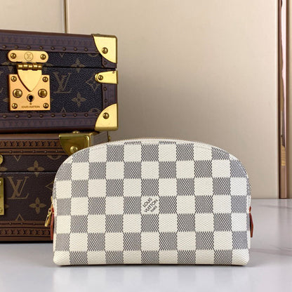 LV Cosmetic Pouch PM(HIGH-END GRADE)