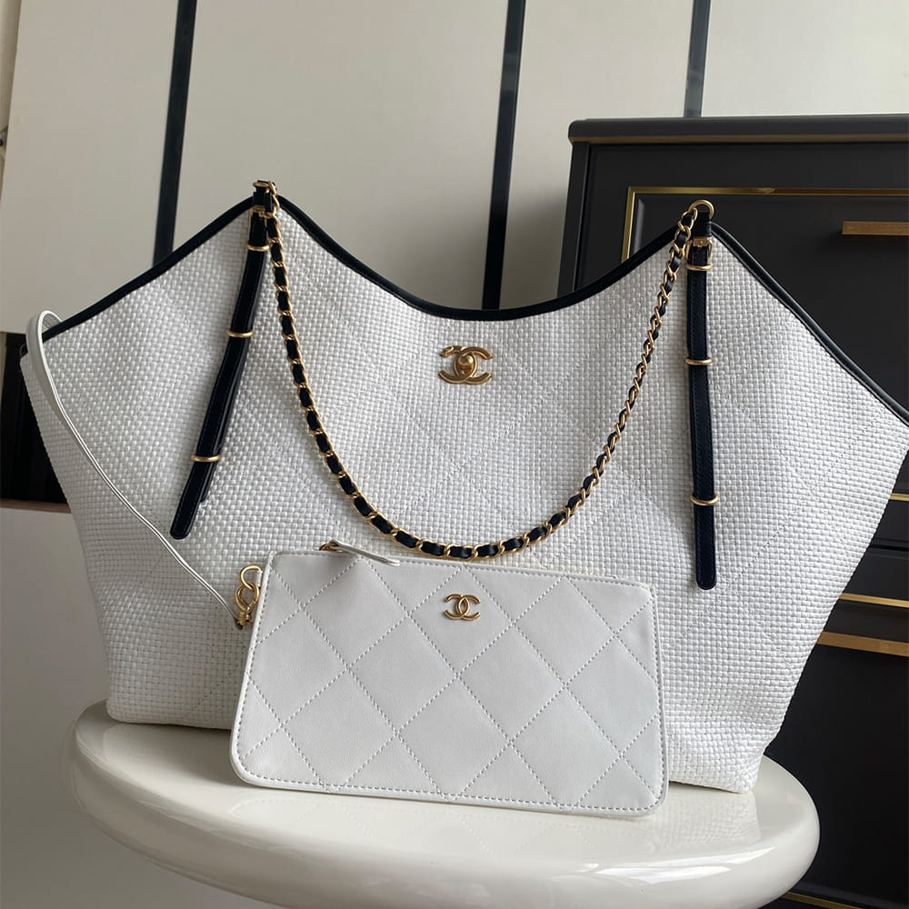 Chanel MAXI SHOPPING BAG(HIGH-END GRADE)