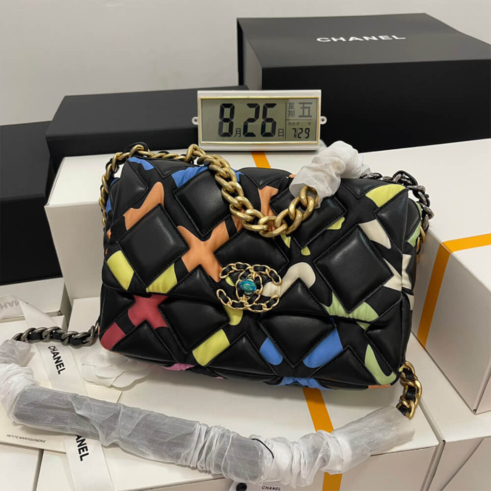 CHANEL 19 HANDBAG