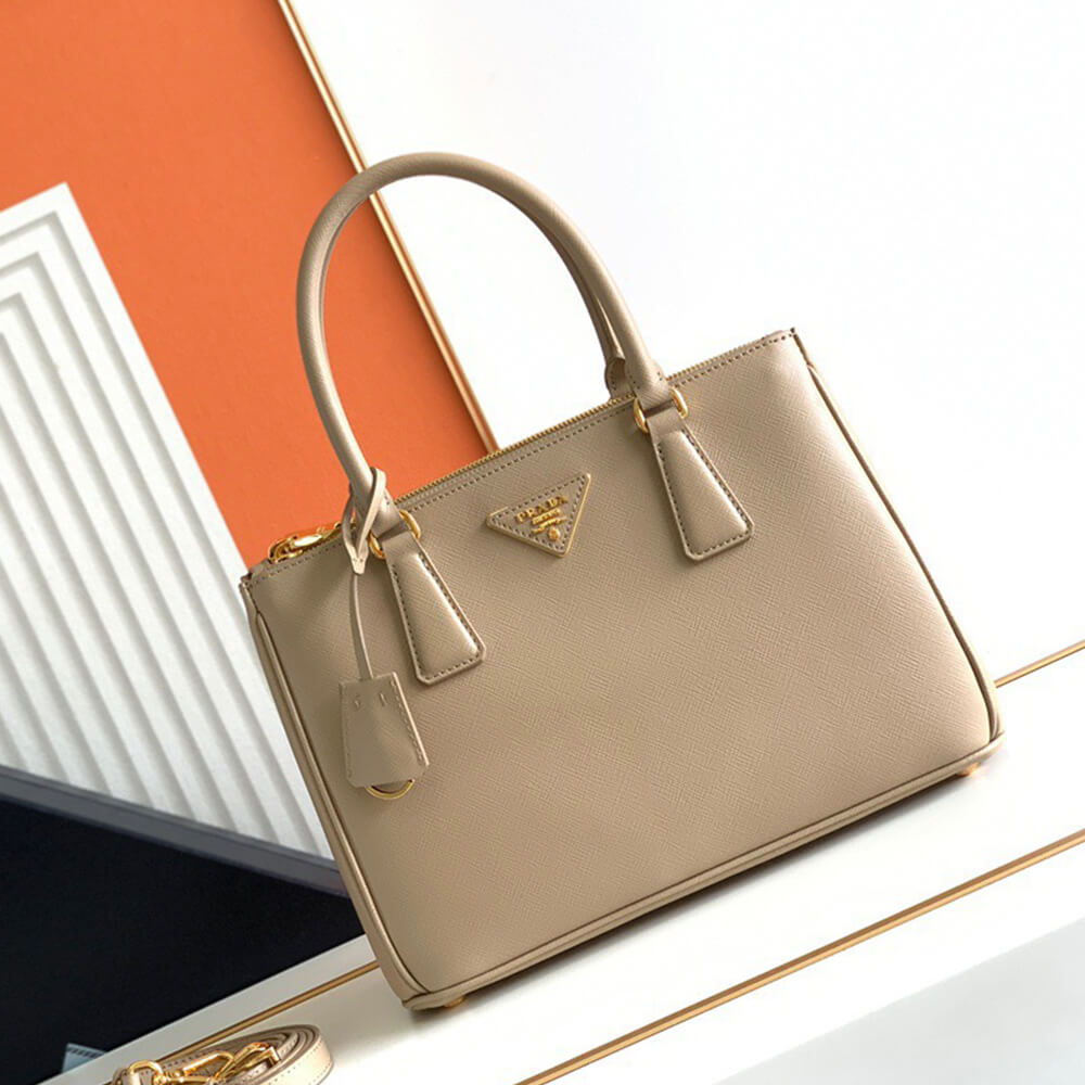 Medium Prada Galleria Saffiano leather bag