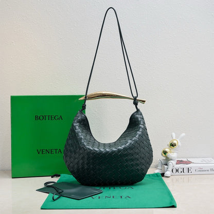 Bottega Veneta Medium Sardine