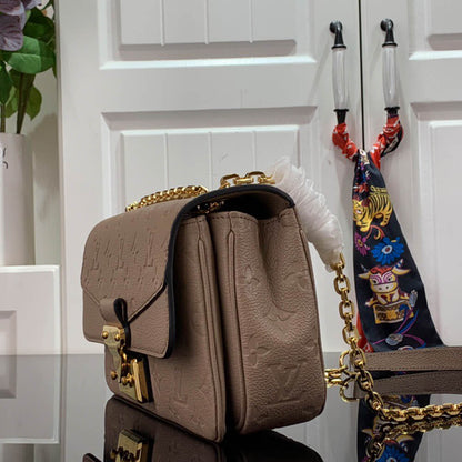 LV MARCEAU