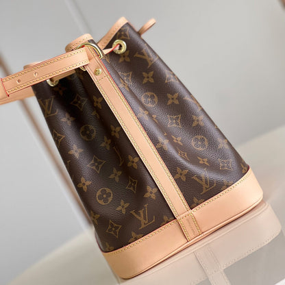 LV Petit Noe