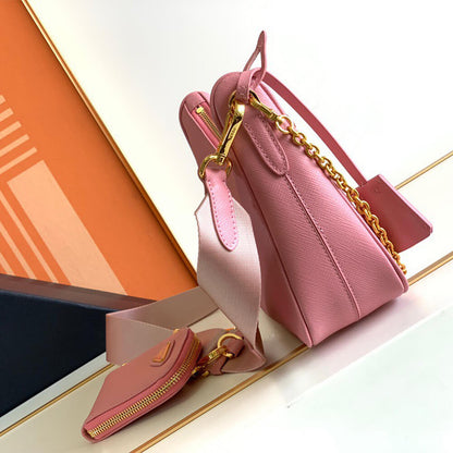 Prada Re-Edition 2005 Saffiano leather bag