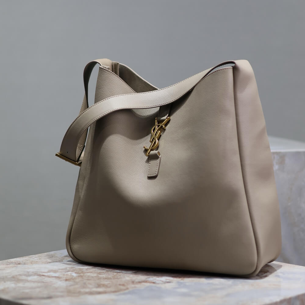 YSL LE 5 ?? 7 supple LARGE