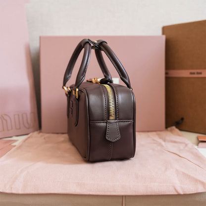 MIUMIU Medium Arcadie Leather Bag(HIGH-END GRADE)