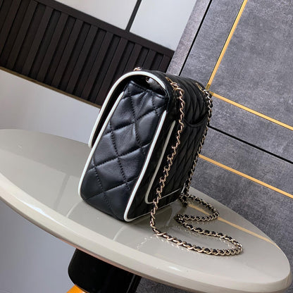 CHANEL Small Flap Bag(HIGH-END GRADE)