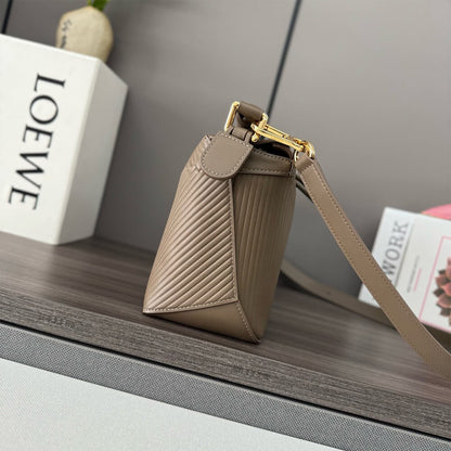 LOEWE Small Puzzle bag in calfskin(HIGH-END GRADE)