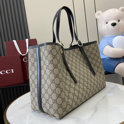 GG Emblem large tote bag