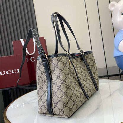 GG Emblem medium tote bag