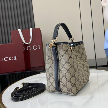 GG Emblem mini bucket bag