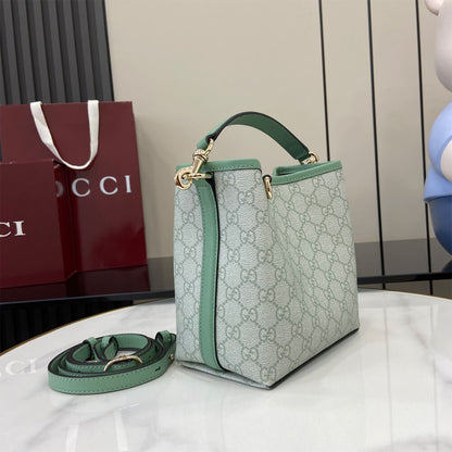GG Emblem mini bucket bag