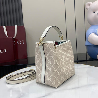 GG Emblem mini bucket bag