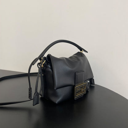Fendi Mamma Baguette Small(high-end grade)