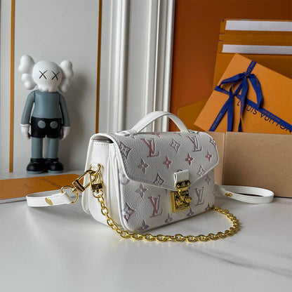 LV Pochette M??tis East West