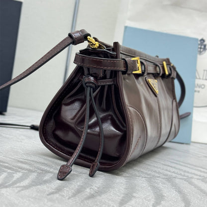 Prada Bonnie small leather shoulder bag(HIGH-END GRADE)