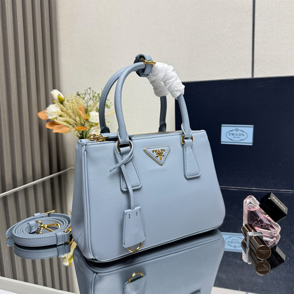 Prada Small Prada Galleria Saffiano leather bag(HIGH-END GRADE)