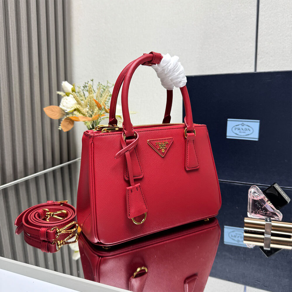 Prada Small Prada Galleria Saffiano leather bag(HIGH-END GRADE)