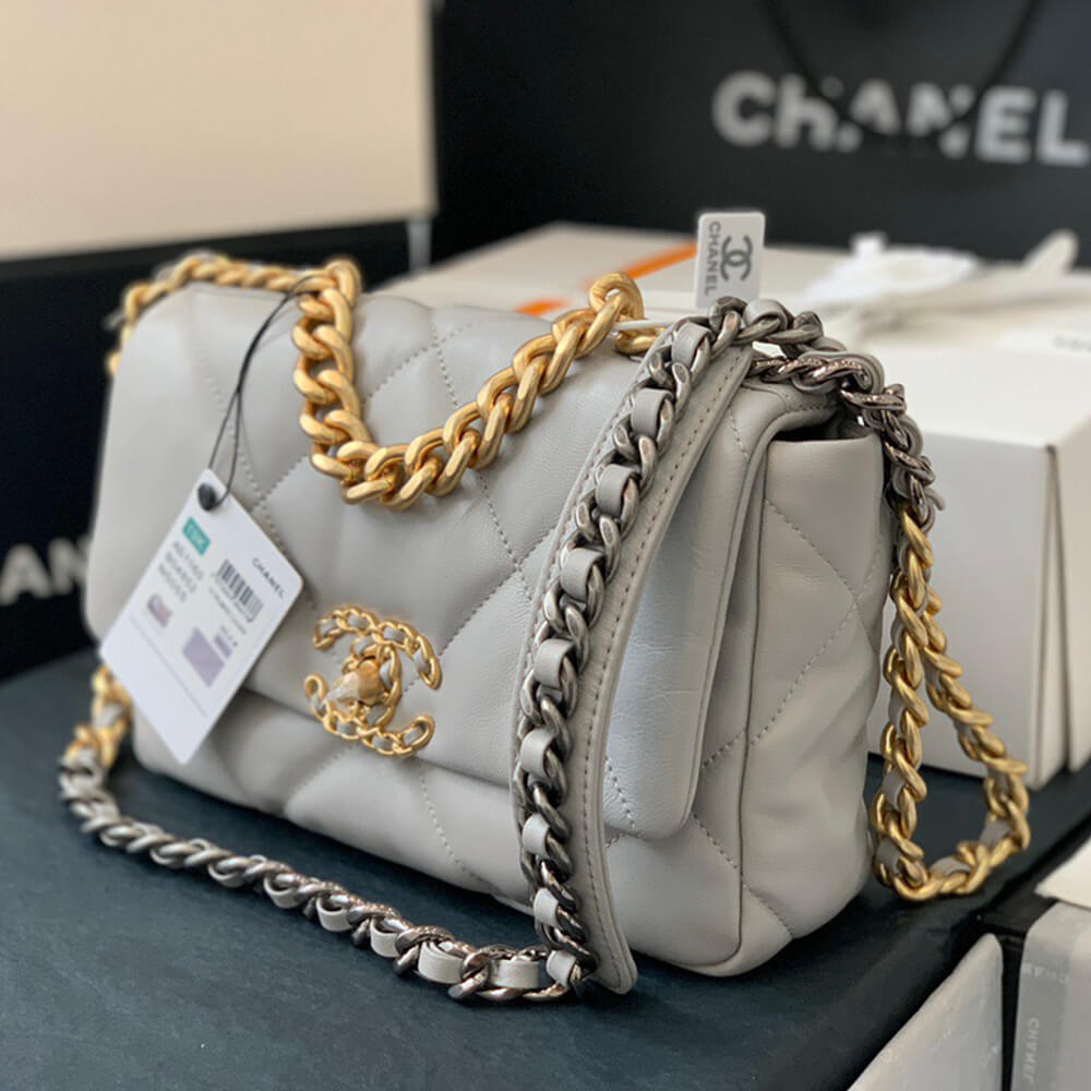 CHANEL 19 Handbag
