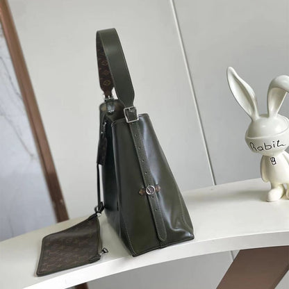 LV Carryall Vibe MM