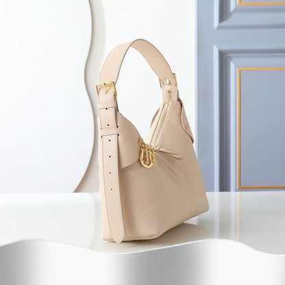 Dior Medium Dior Voyage Bag
