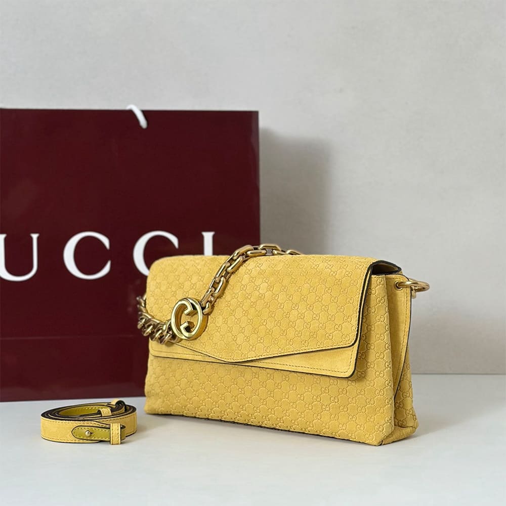 Gucci Medium shoulder bag with chain(HIGH-END GRADE)