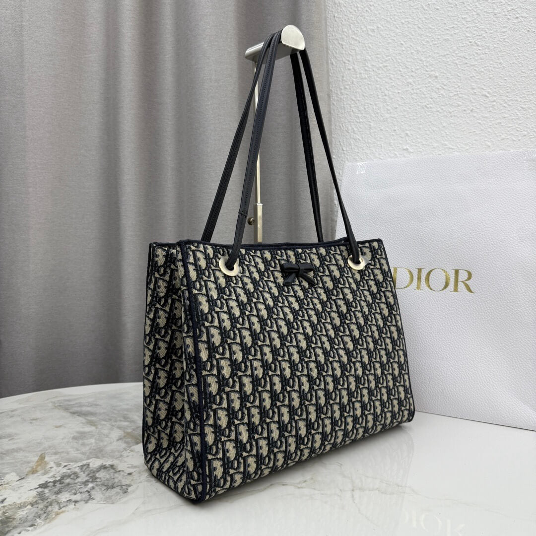 Dior medium shopping bag(HIGH-END GRADE)