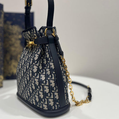 MEDIUM C’EST DIOR BAG
