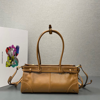 Prada Medium leather handbag(high-end grade)
