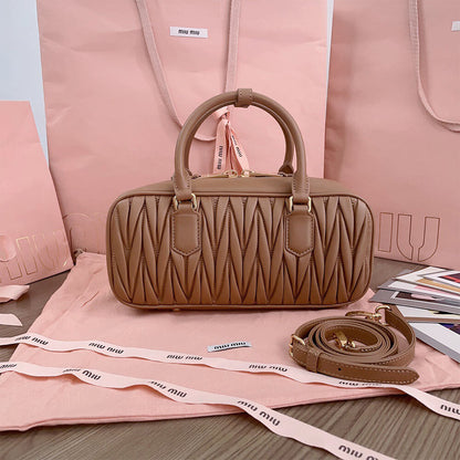MIUMIU Large Arcadie matelasse nappa Bag(HIGH-END GRADE)
