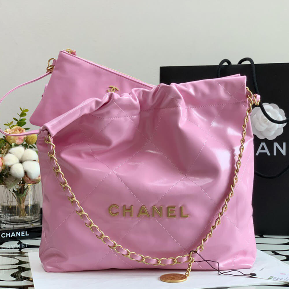 CHANEL 22 SMALL HANDBAG