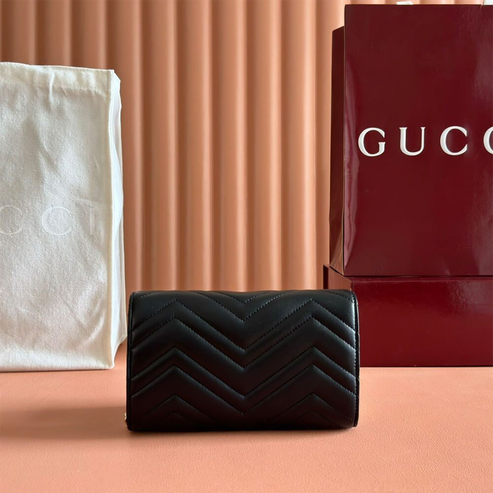 GG Marmont wallet on chain