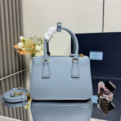 Prada Small Prada Galleria Saffiano leather bag(HIGH-END GRADE)