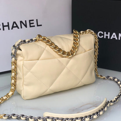 CHANEL 19 Handbag