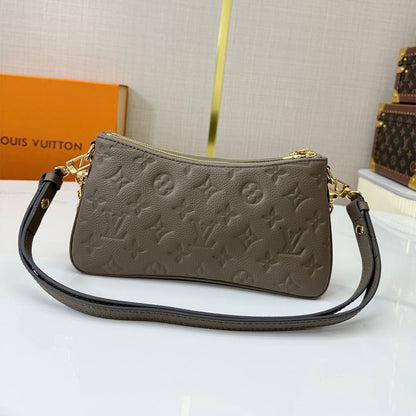 LV Pochette Liv