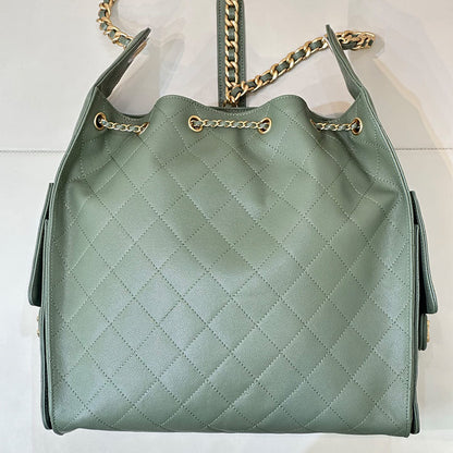 CHANEL 25 Medium Handbag(high-end grade)