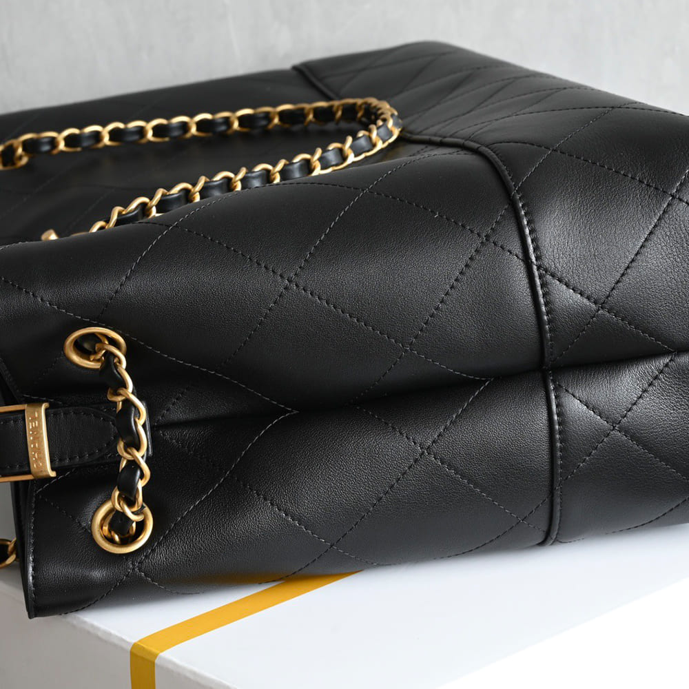 CHANEL Shopping Bag(HIGH-END GRADE)