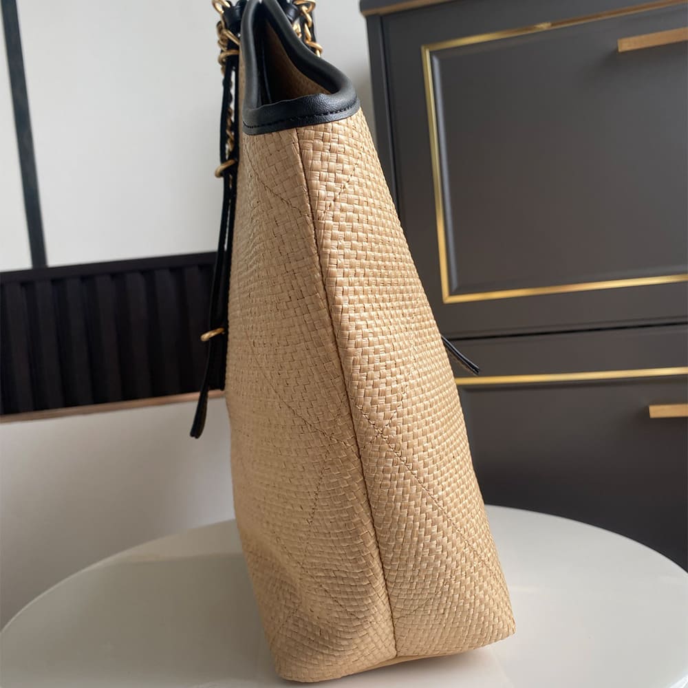 Chanel MAXI SHOPPING BAG(HIGH-END GRADE)