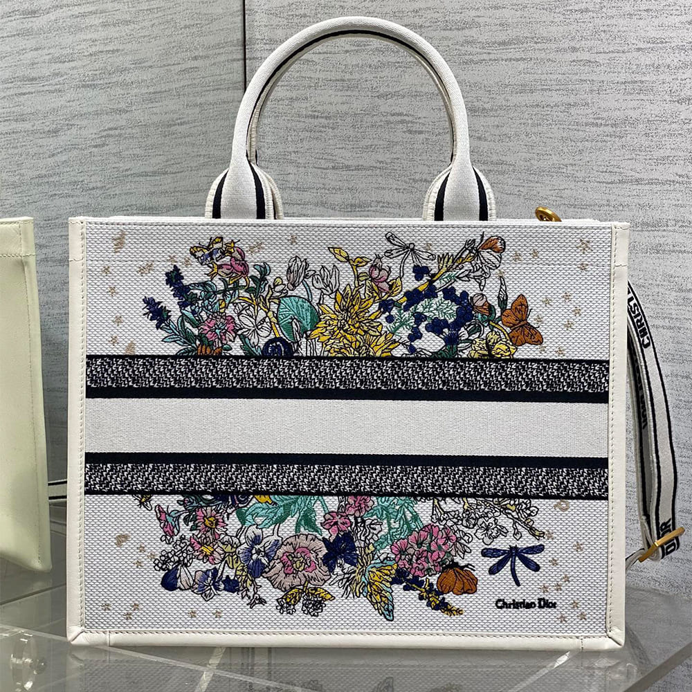 Dior Lucky Medium Dior Book Tote