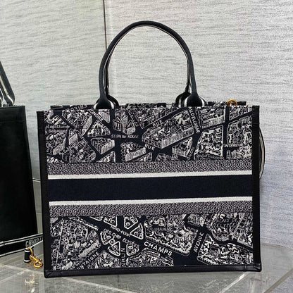 Dior Lucky Medium Dior Book Tote