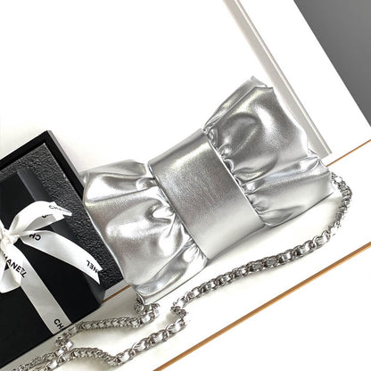 CHANEL Clutch
