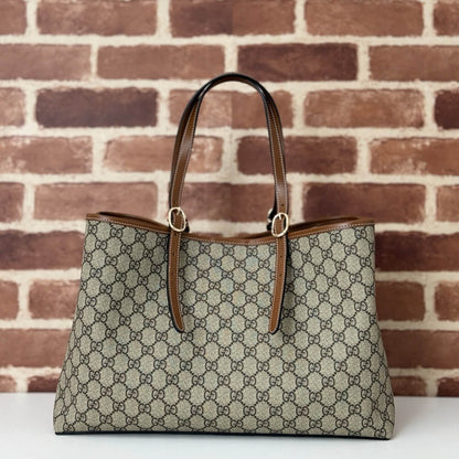 GG Emblem medium tote bag