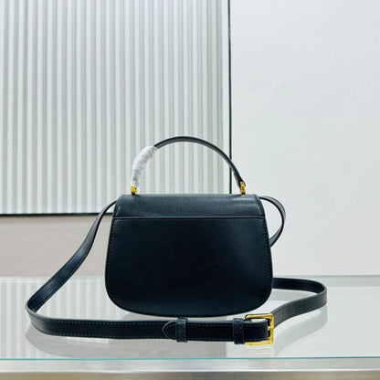 Medium 30 Montaigne Avenue Top Handle Bag