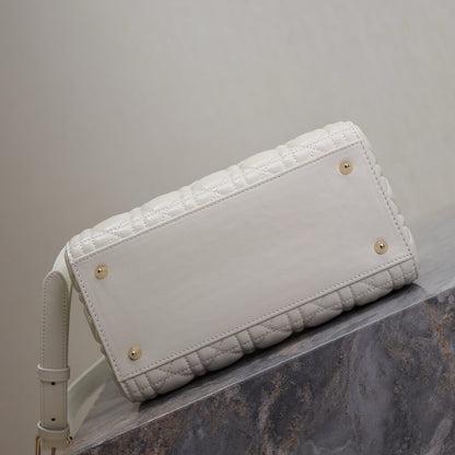 Medium Lady Dior Bag